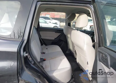 2015 Subaru Forester 2.5I z USA, uszkodzony, nr VIN JF2SJABC4FH817874